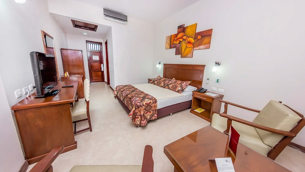 Hotel Guadalajara Buga 28/40