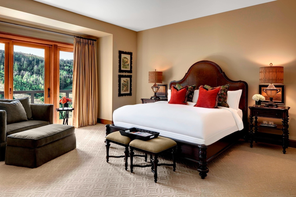 The St. Regis Deer Valley 33/70