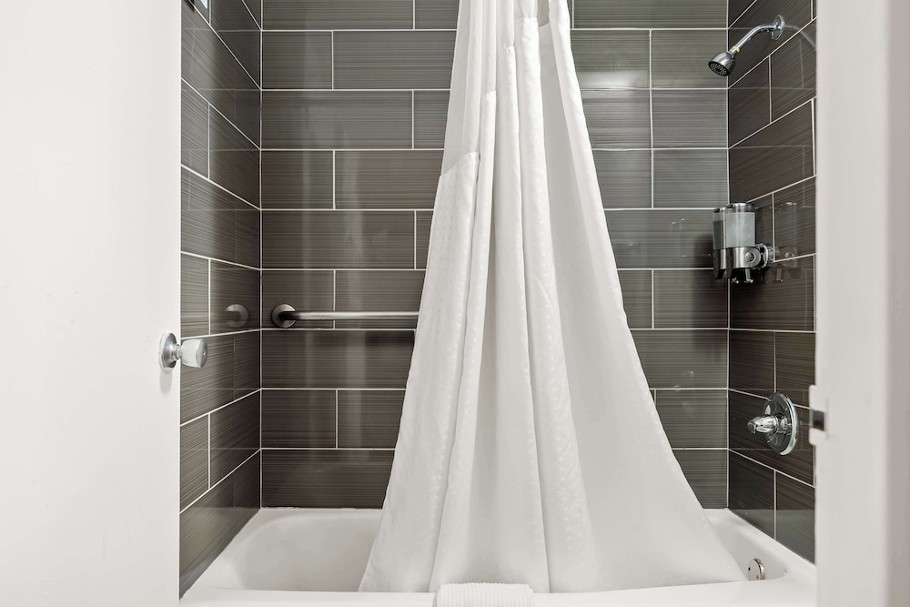 Americas Best Value Inn Danville, IL 26/50
