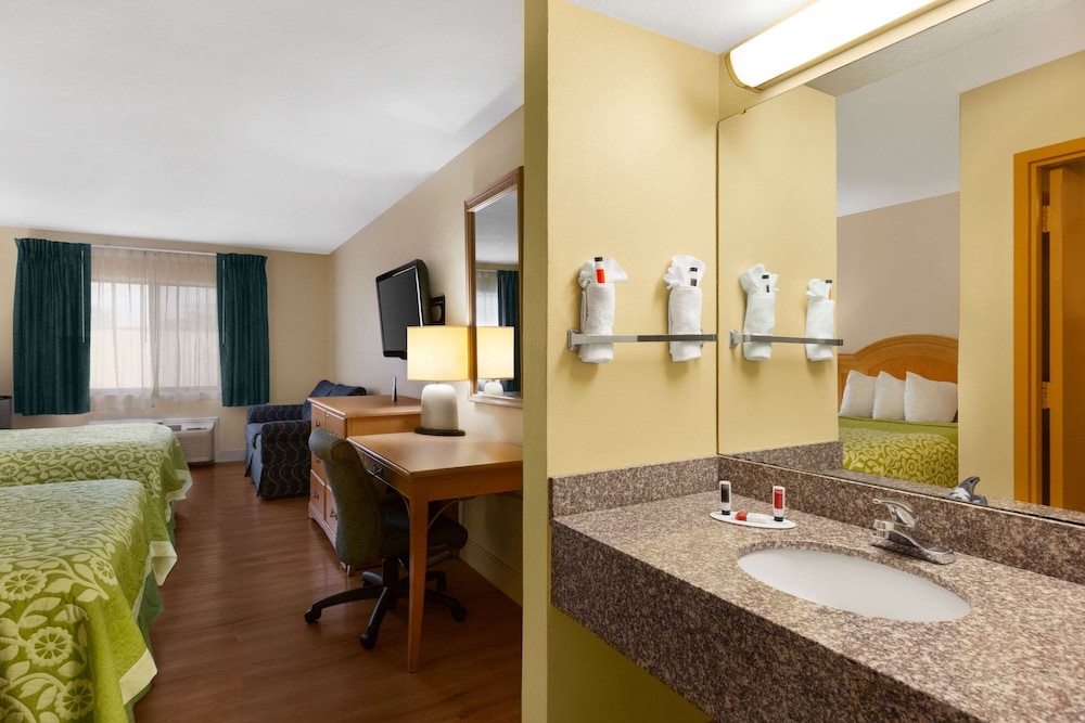 Days Inn N Orlando Casselberry 41/49