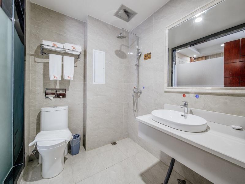 GreenTree Eastern Kunming Baiyun Road Tongde Square Hotel 36/38