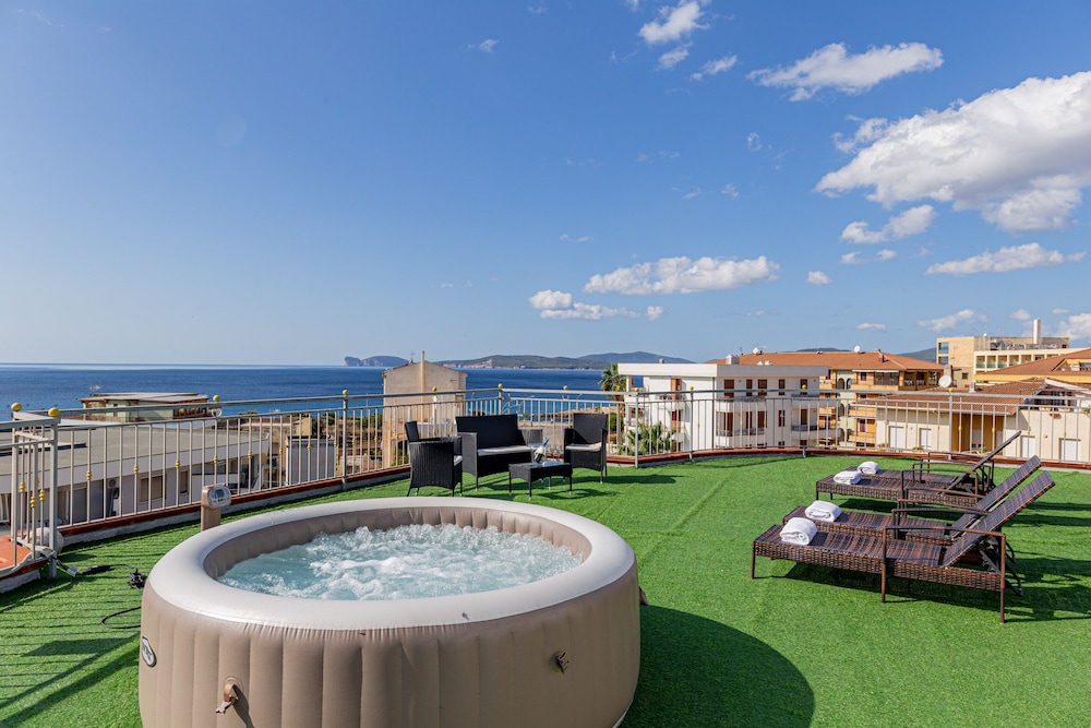 Hotel Villa Piras 44/49