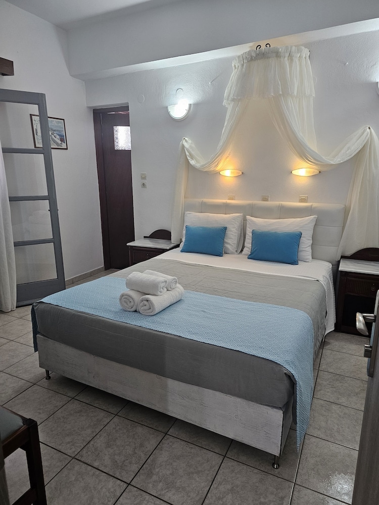 Leta Santorini 14/50