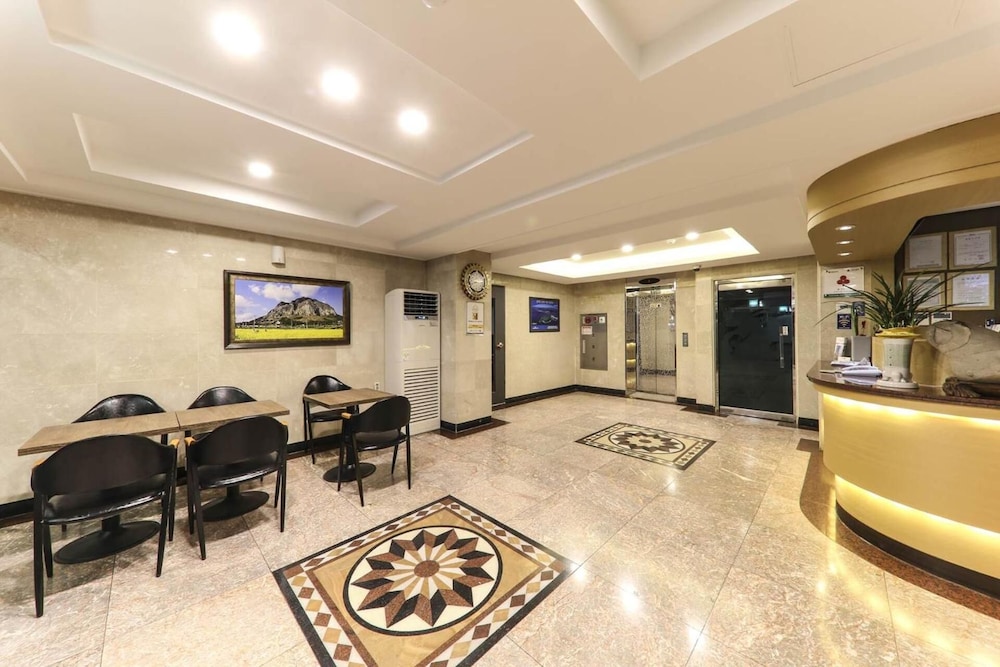 Major Hotel 29/31