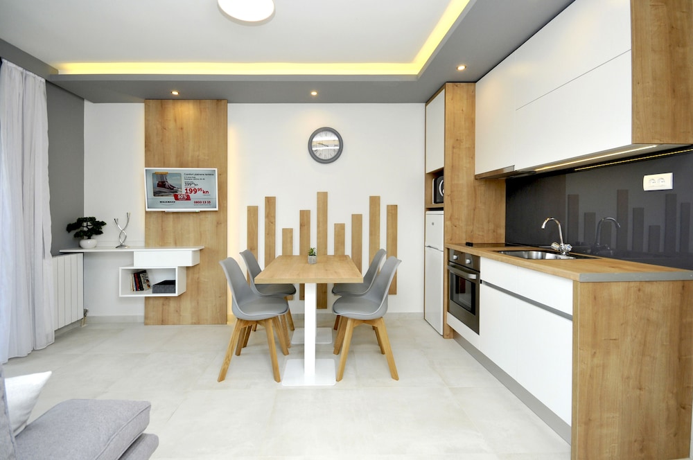 Villa Fani - Apartments And Rooms 7/50