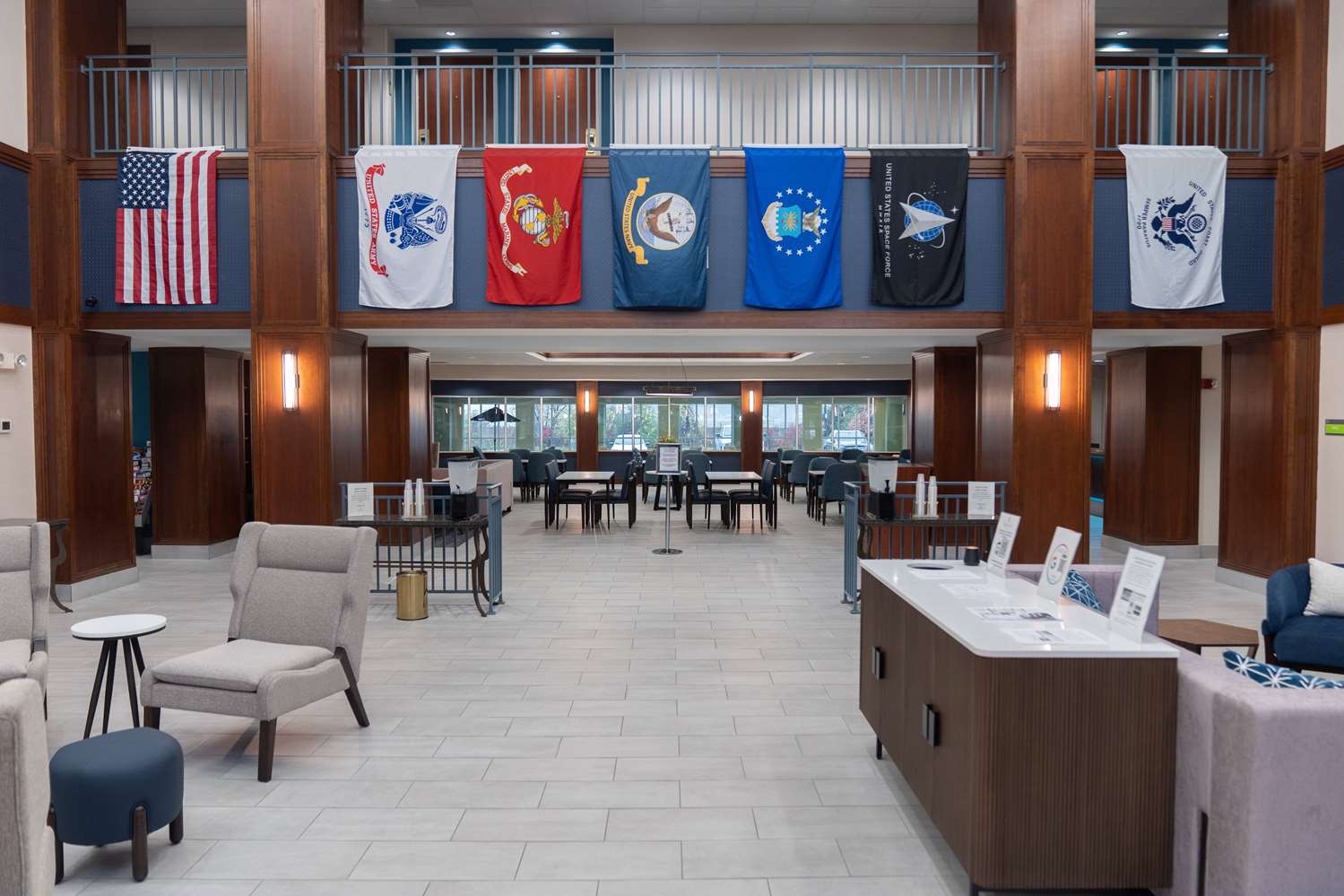 La Quinta Inn & Suites by Wyndham Bannockburn-Deerfield 47/56