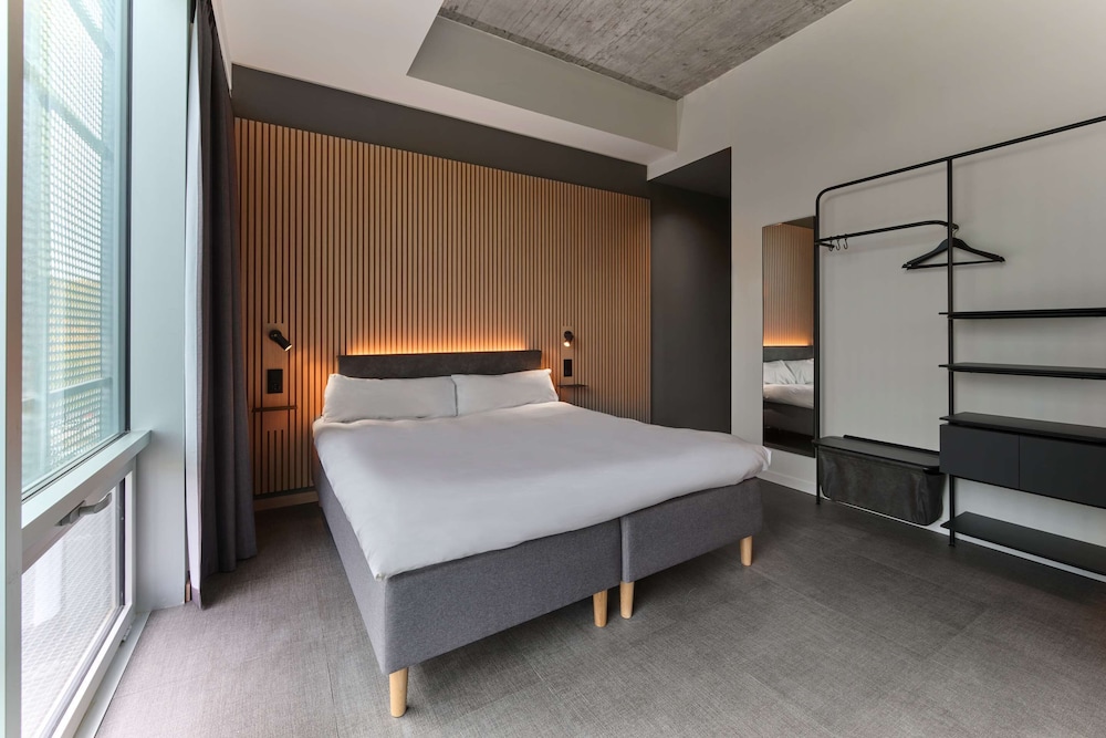 Zleep Madrid Airport 24/61