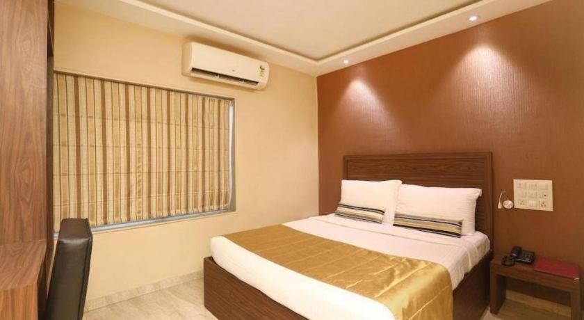 Mumbai Metro - The Executive Hotel 5/42