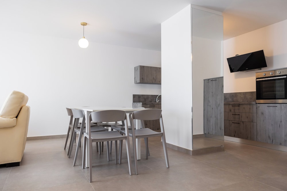 Adonis Le Bastia 35/50