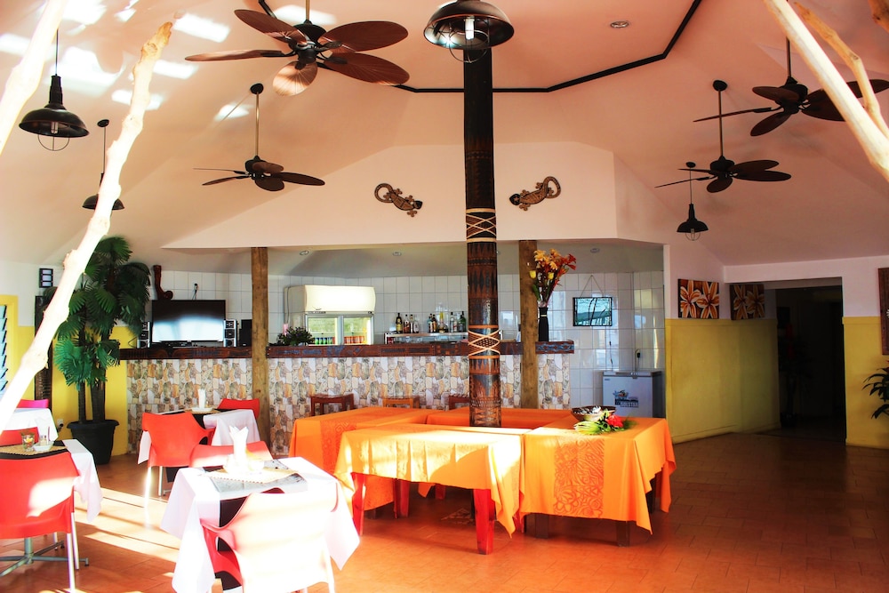 Le Uaina Beach Resort 33/50