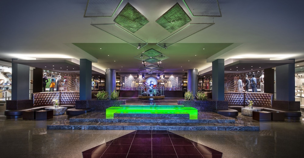 Hard Rock Hotel Cancun 45/80