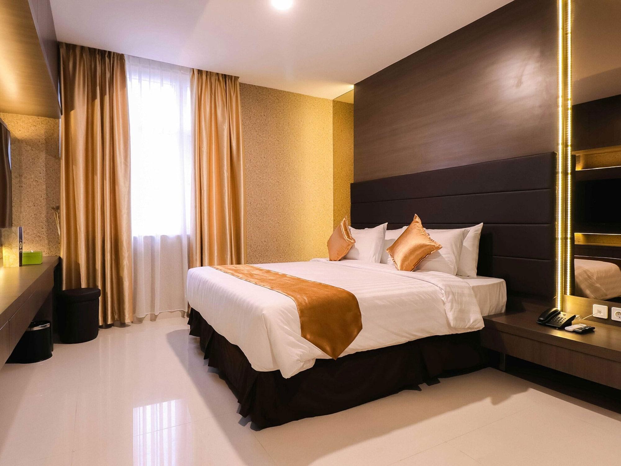 Nivia Hotel Medan 15/25