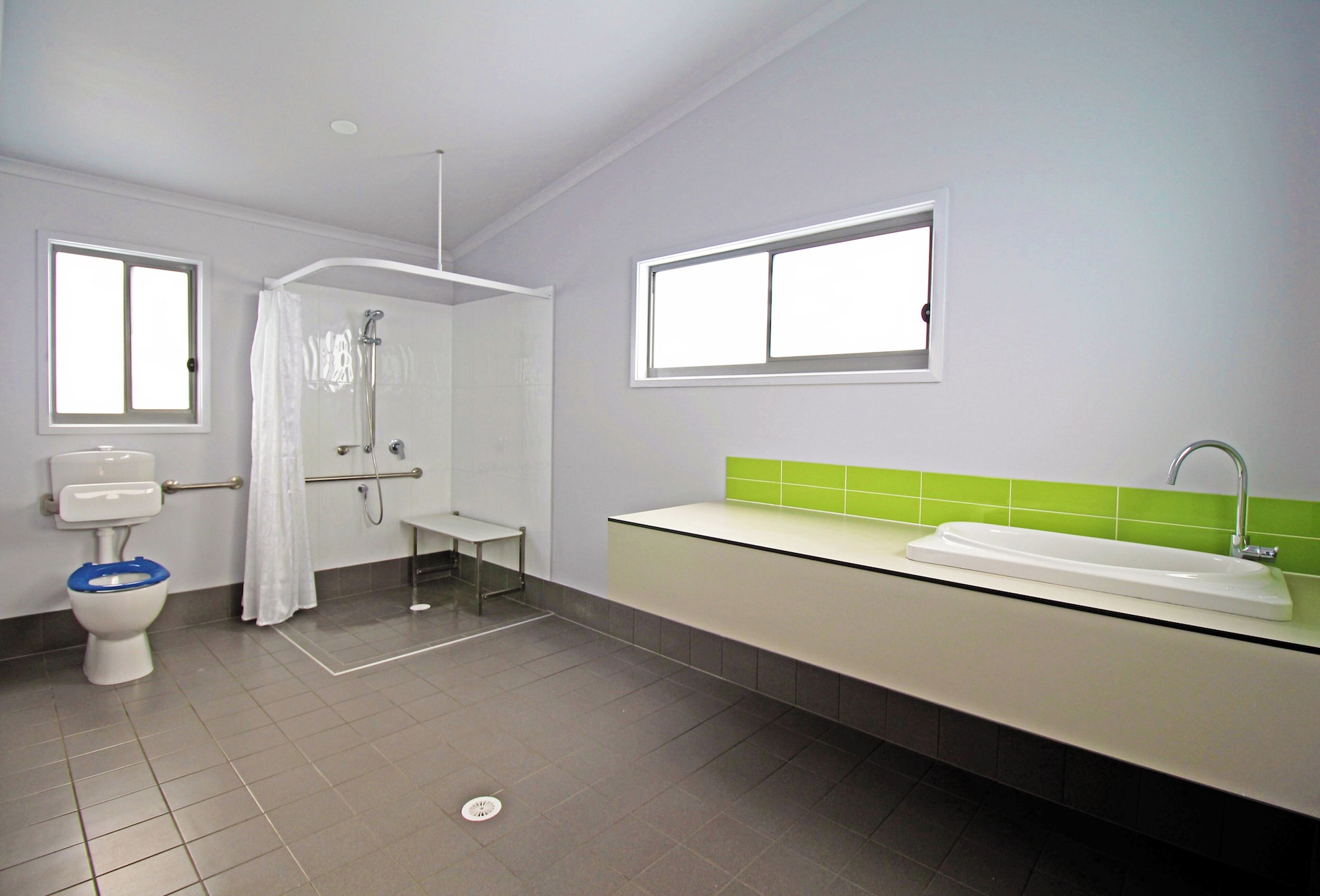 Standard, Double or Twin Bed, Shared Bathroom