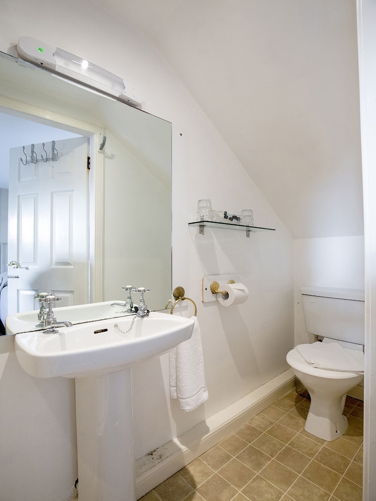 OYO Arden Guest House, Craigmillar Castle Edinburgh 7/43