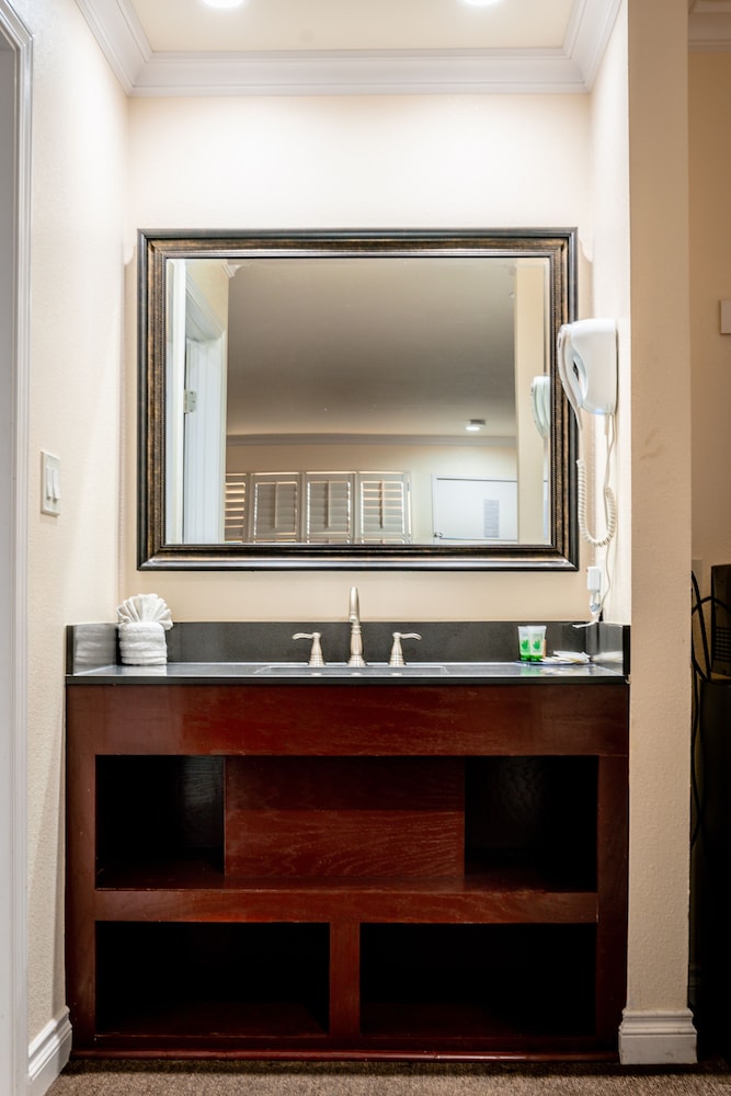 Gateway Inn Gardena Los Angeles South 13/45