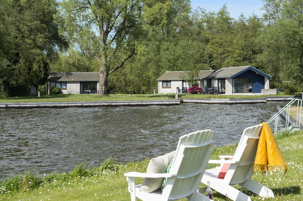 Loosdrecht Rien Van Den Broeke Village 43/50