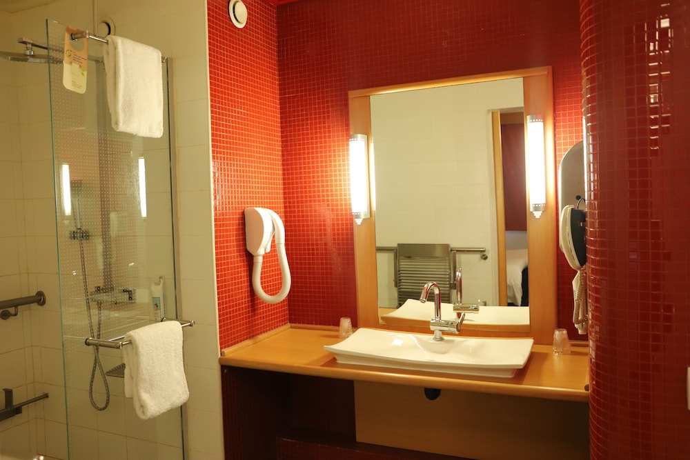 Ibis Styles Abidjan Plateau 48/49