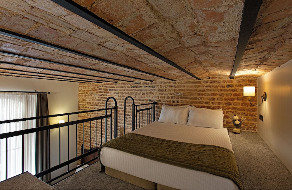 Mest Hotel 20/46