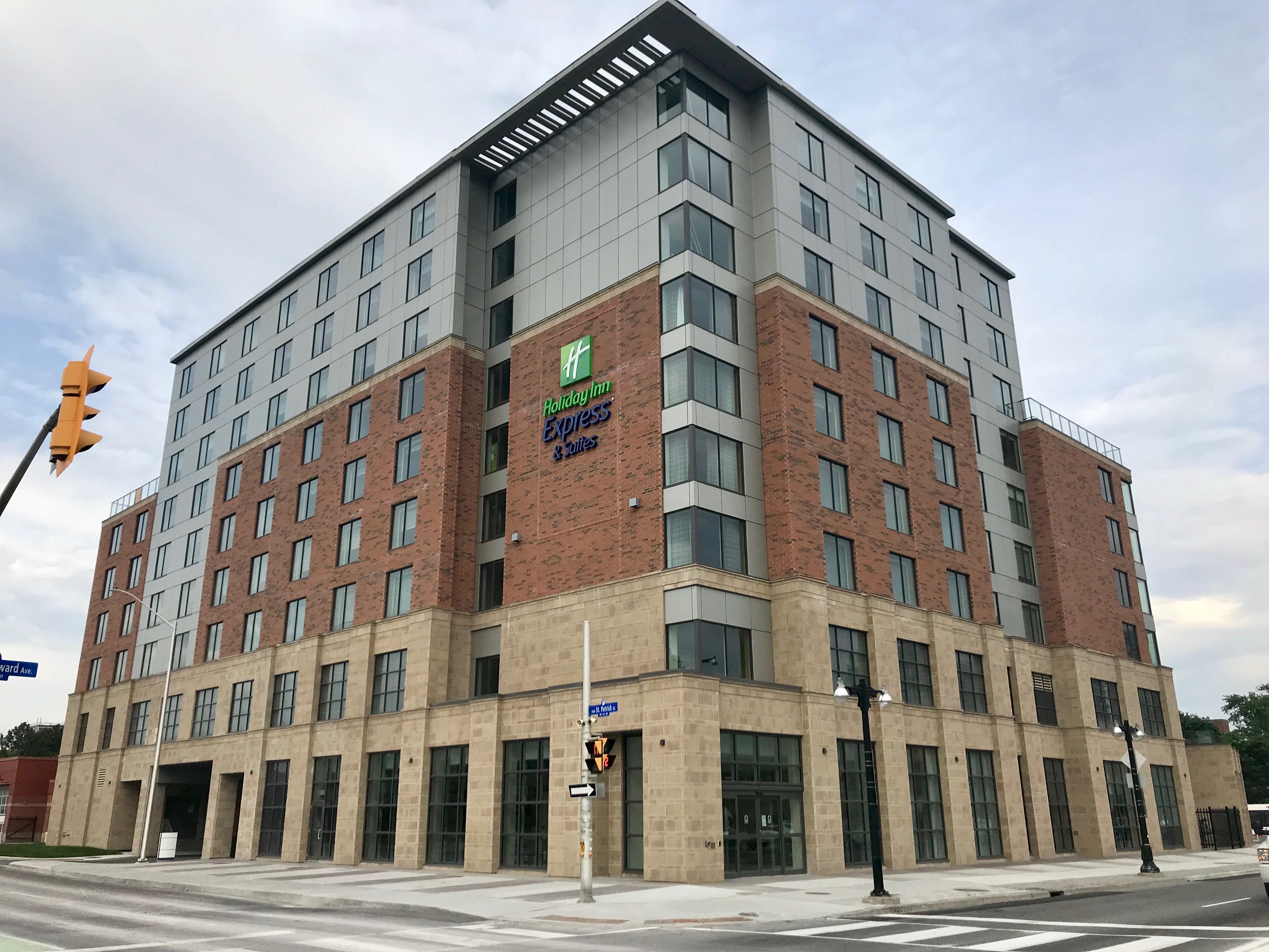 Holiday Inn Express And Suites Ottawa Downtown East 11/78
