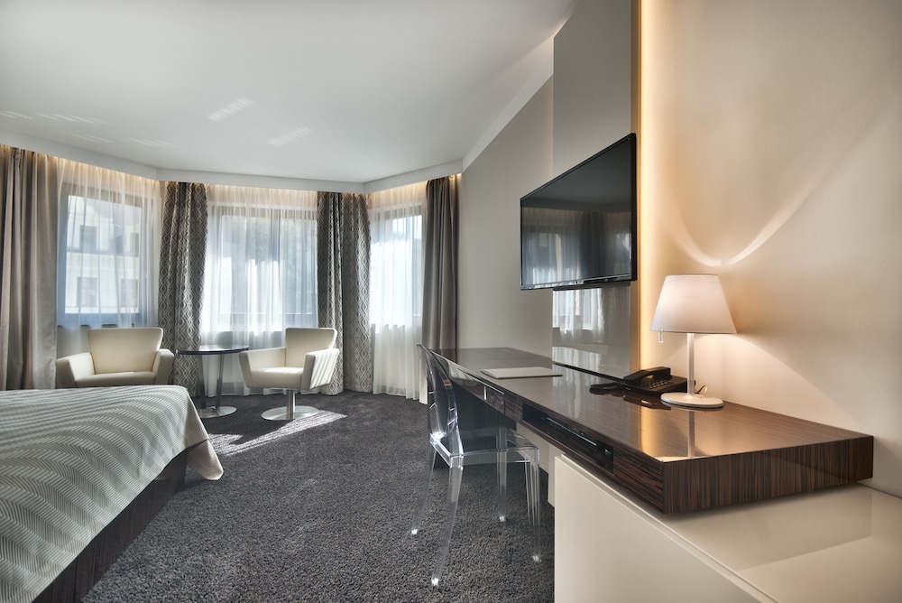 Luxury Spa & Wellness Hotel Prezident 40/68