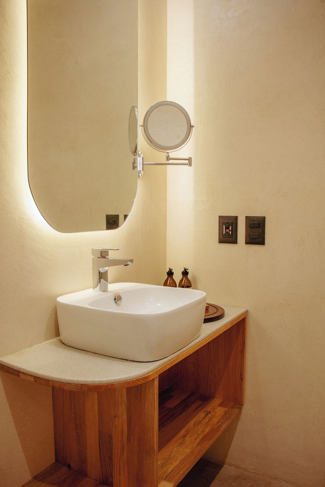 Sauve Casa Boutique 44/49