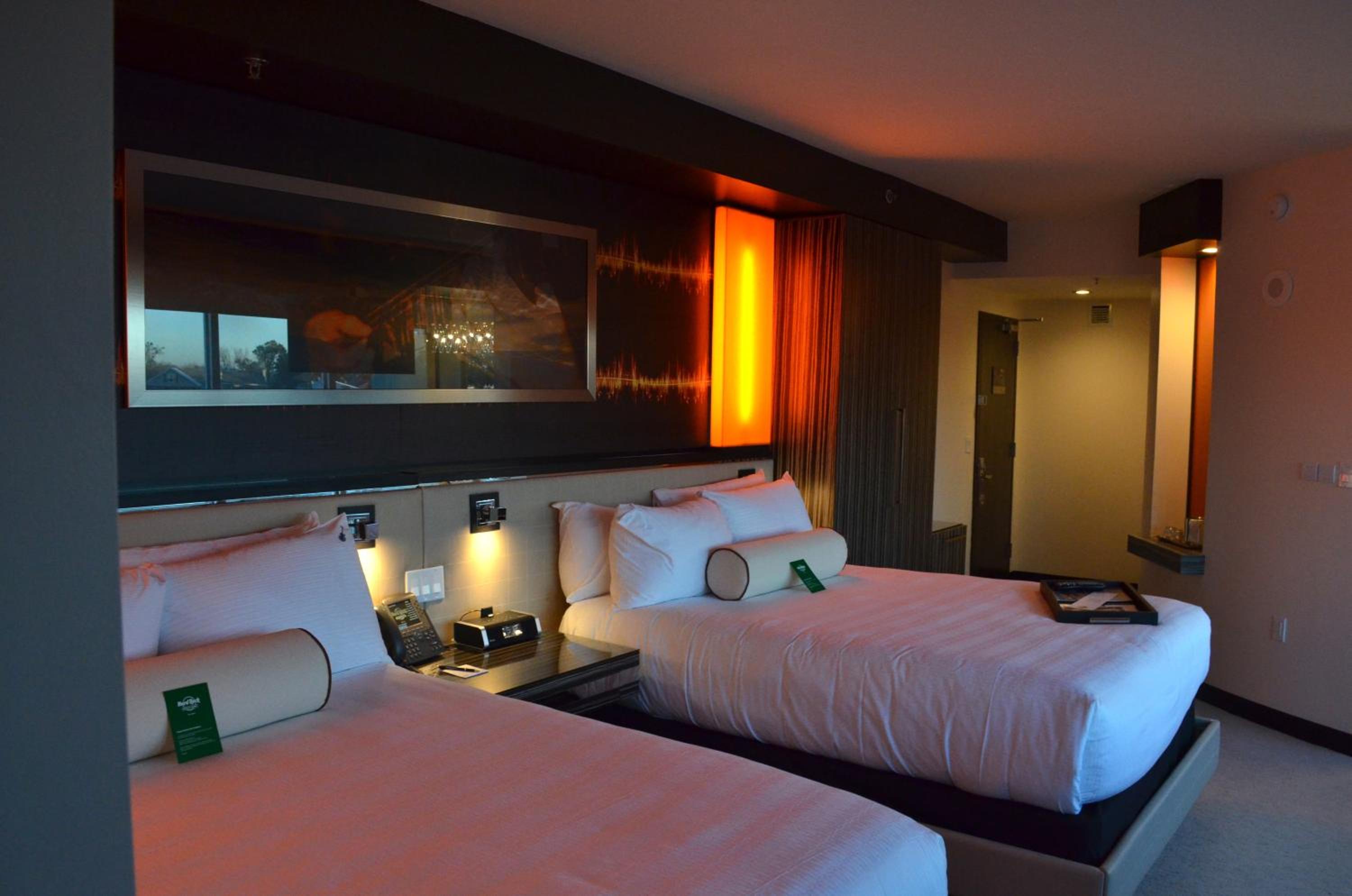 Platinum, Tower, 2 Queen Beds