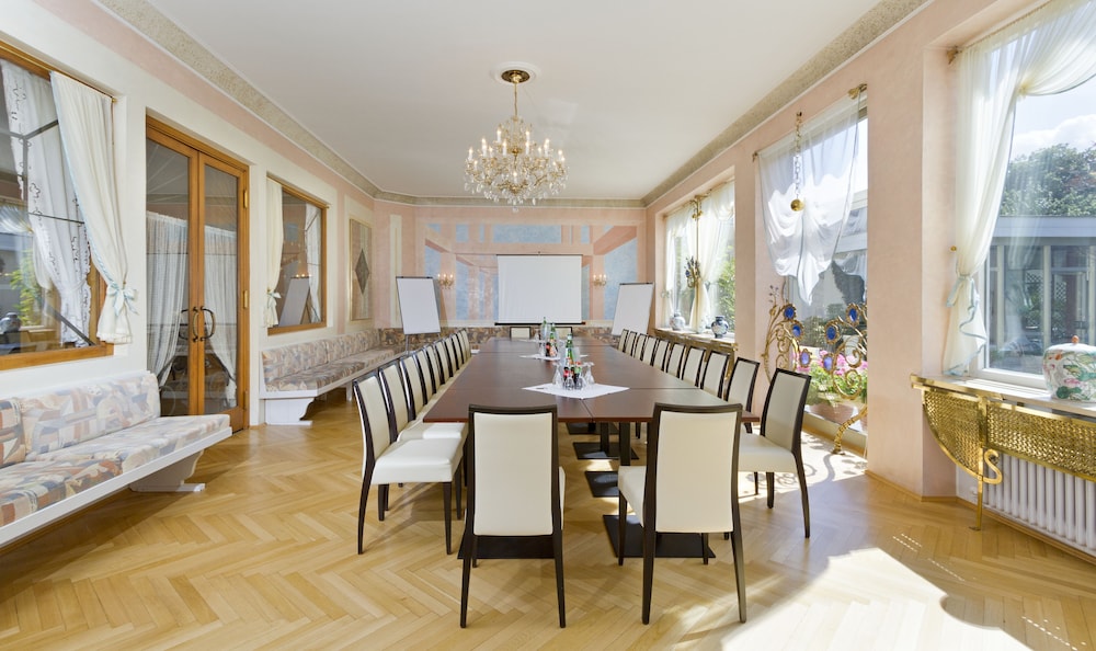 Wittelsbacher Hof Swiss Quality Hotel 25/37