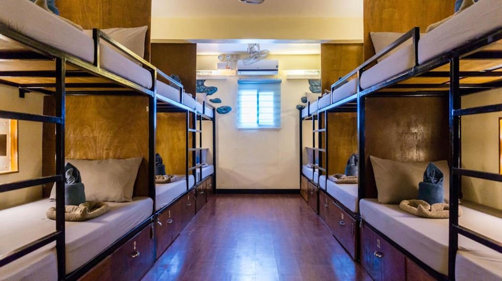 Outpost Beach Hostel - Adults Only 43/57