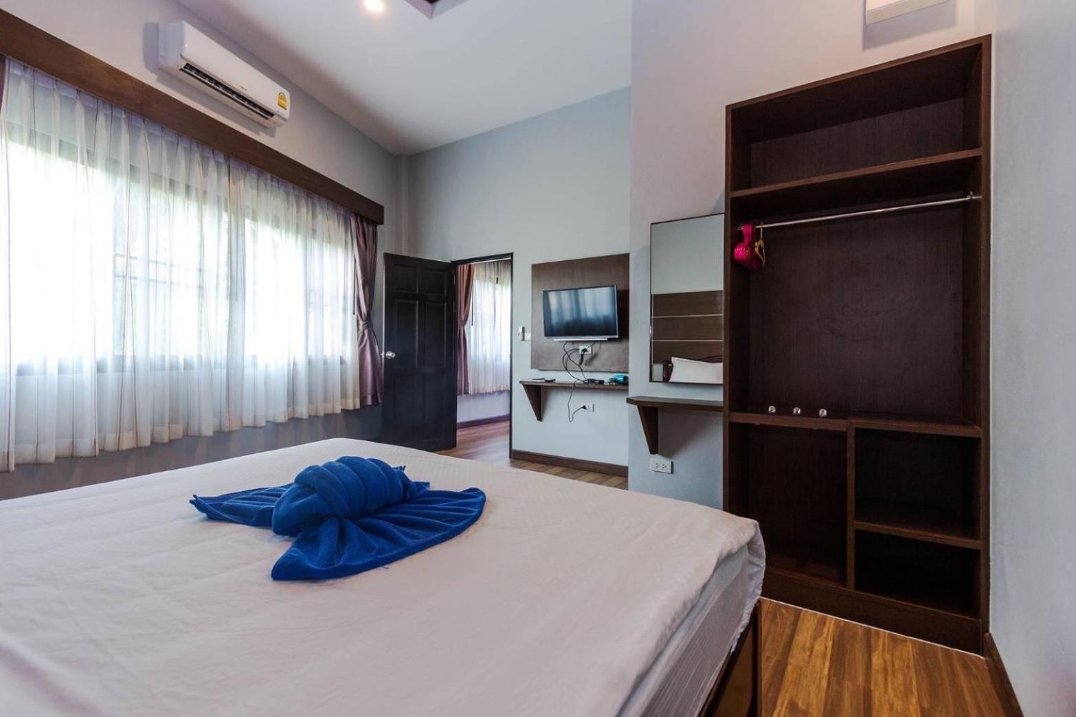 2 BEDROOMS, APARTMENT