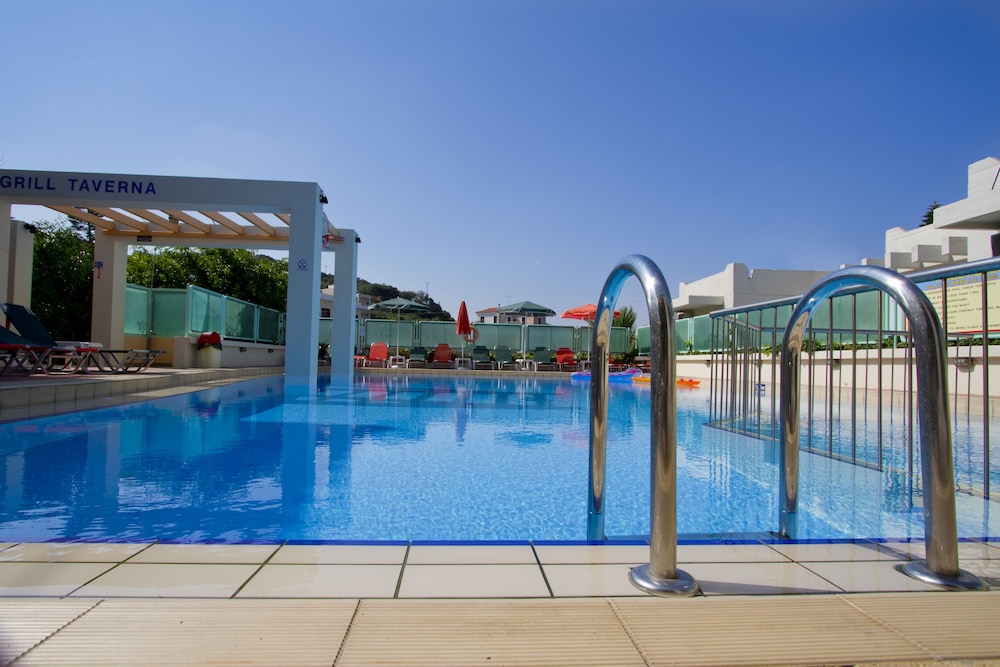Mythos Platanias Apartments 57/61