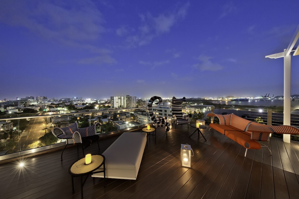 CIQALA Luxury Suites 71/75