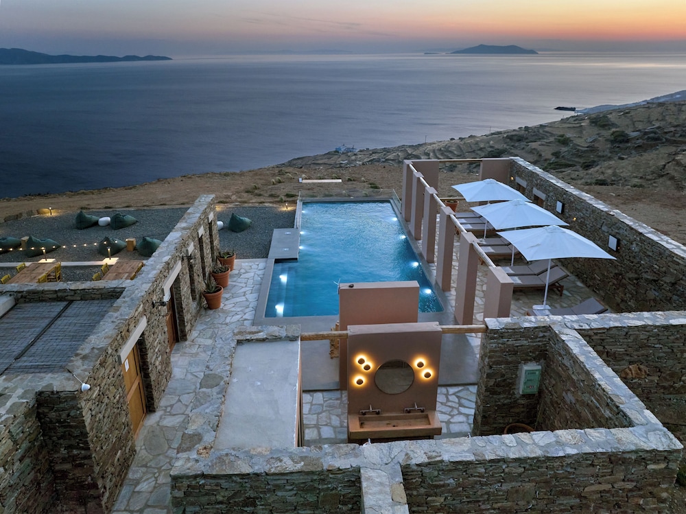 Under the Sun Cycladic Village 45/66