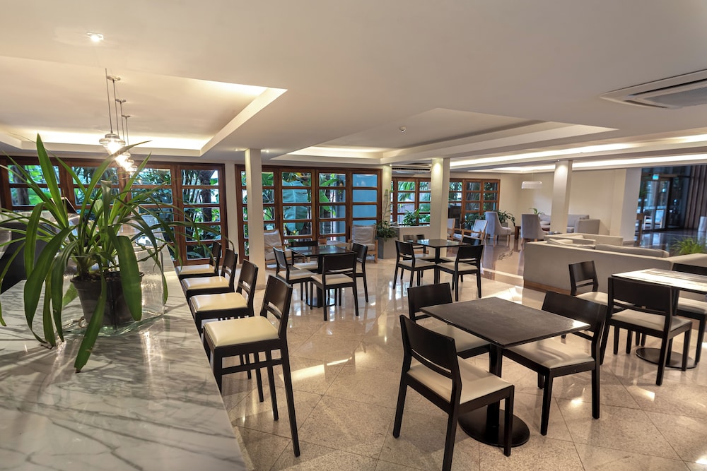 Saint George Hotel 37/50