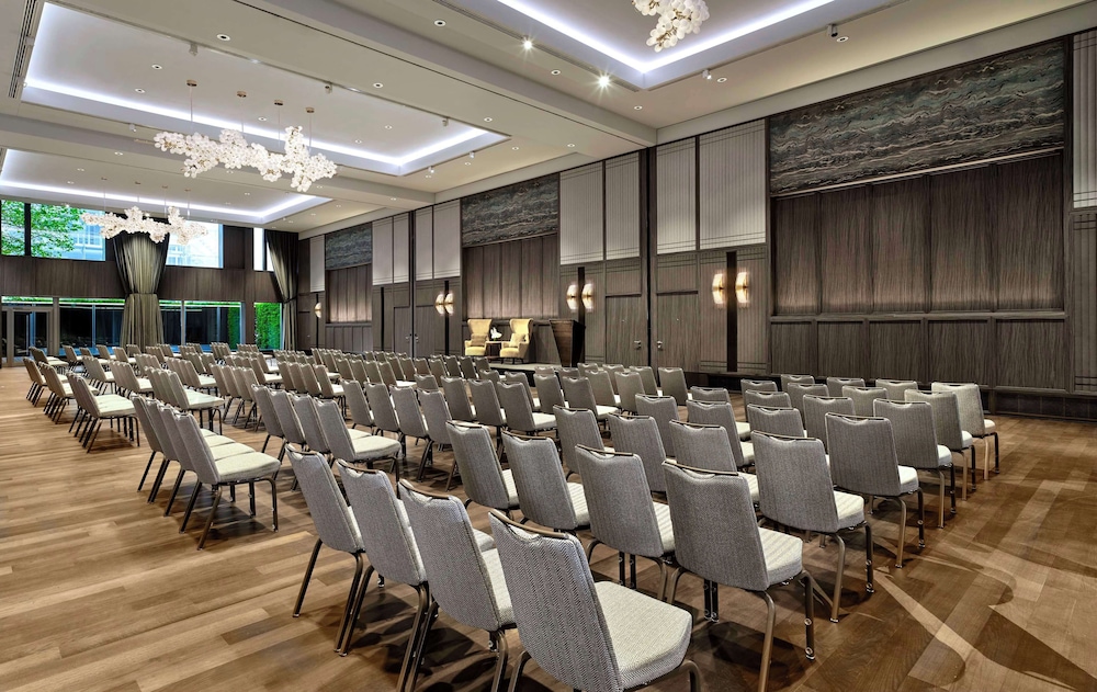 PARK HYATT ZURICH 68/80