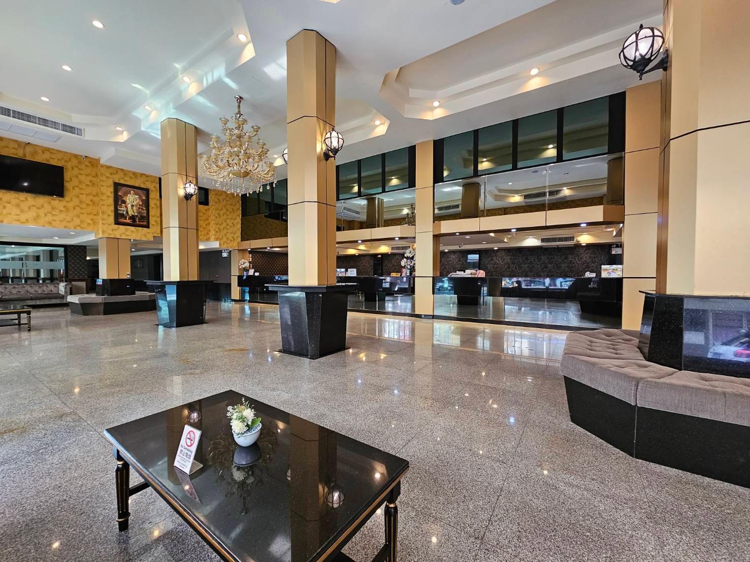 Boutique Bravo Hotel 11/21