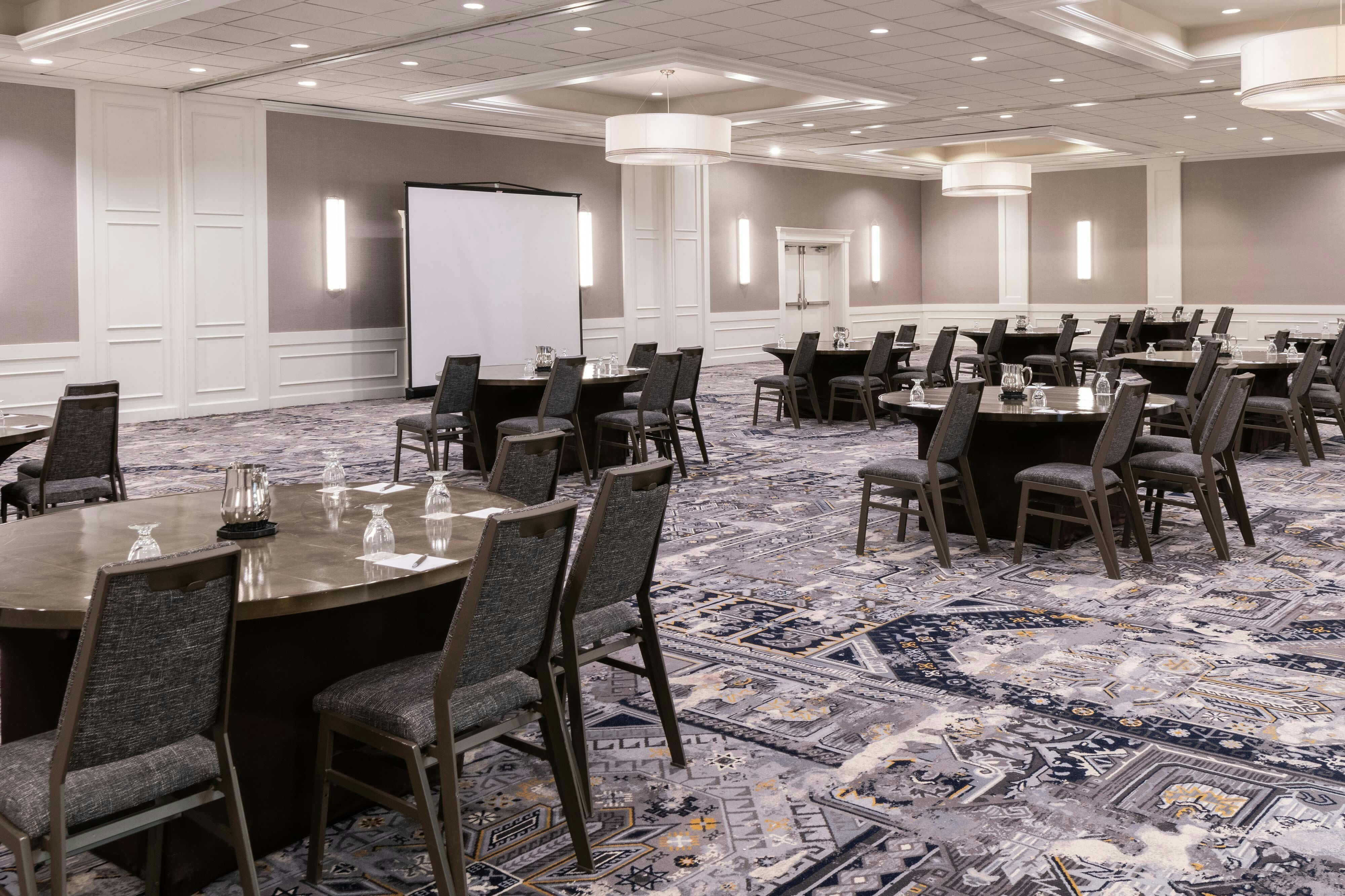 Sheraton Ann Arbor Hotel 54/65