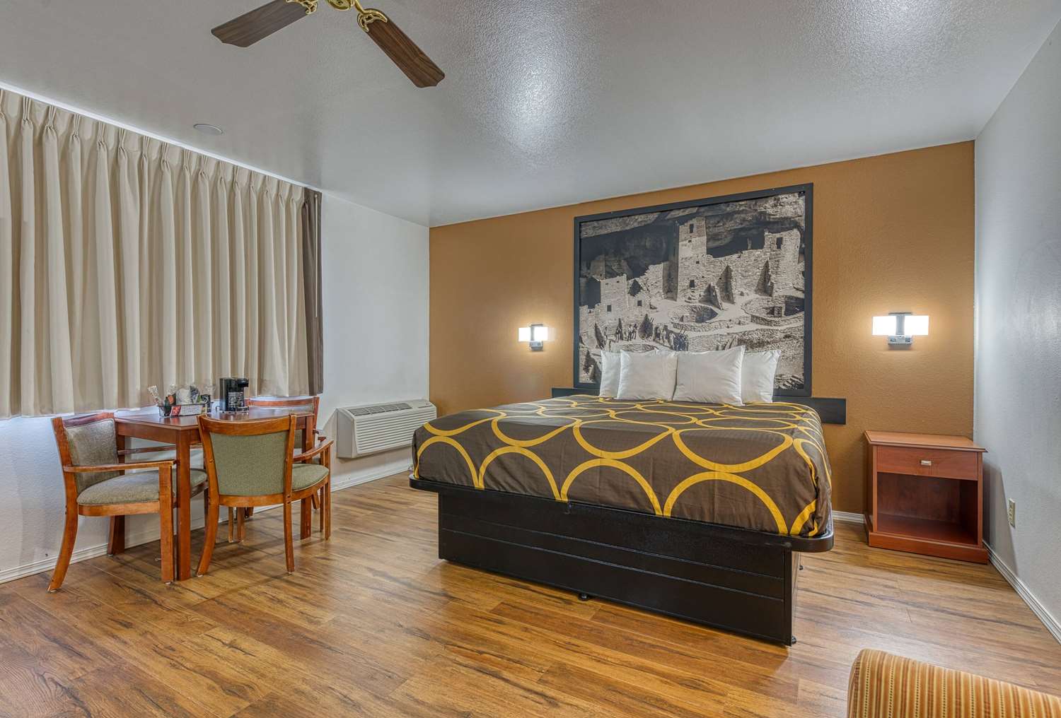Super 8 By Wyndham Alamosa 10/51