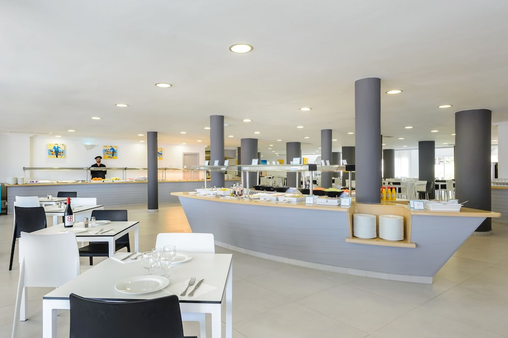 Hotel Vibra S Estanyol 38/55