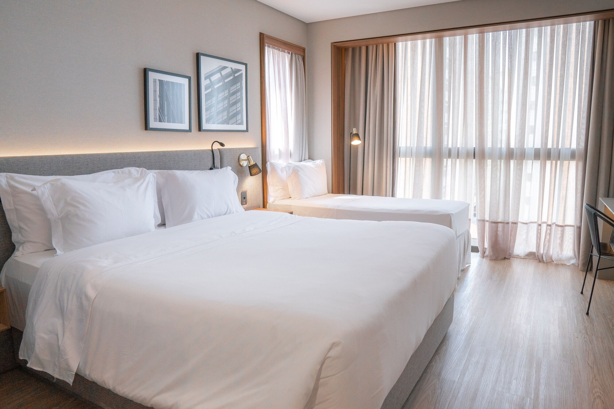 SUPERIOR, FAMILY, 1 KING AND 1 SINGLE BEDS, PARTIAL SEA VIEW