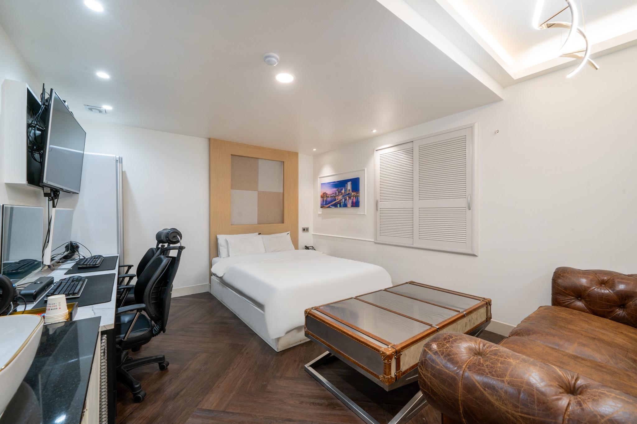 Hotel YAJA Daejeon Terminal 21/37