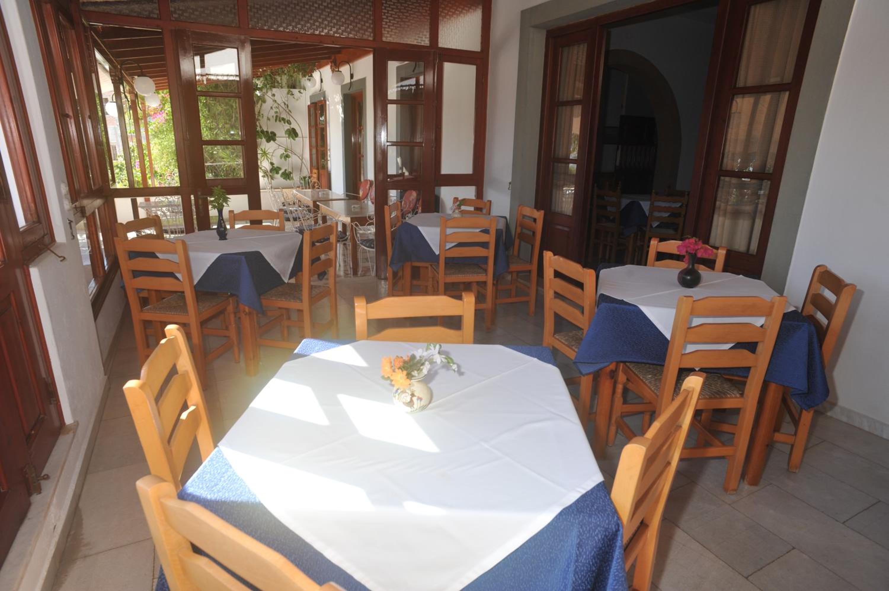 Casteli Hotel 32/49