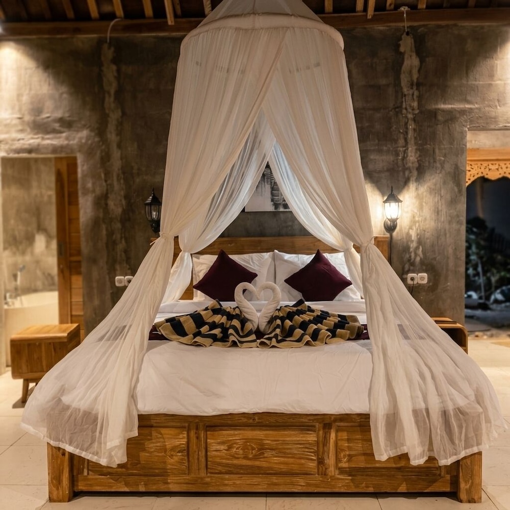 Sunday Huts Lembongan 30/50