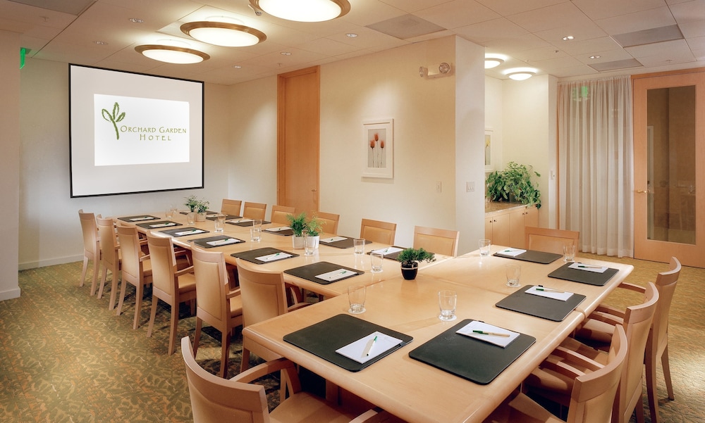 Orchard Garden Hotel 42/50