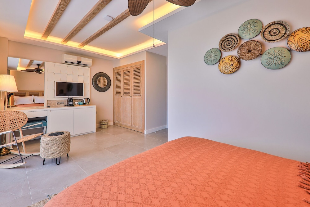Kalkan Saray Suites Hotel 4/74