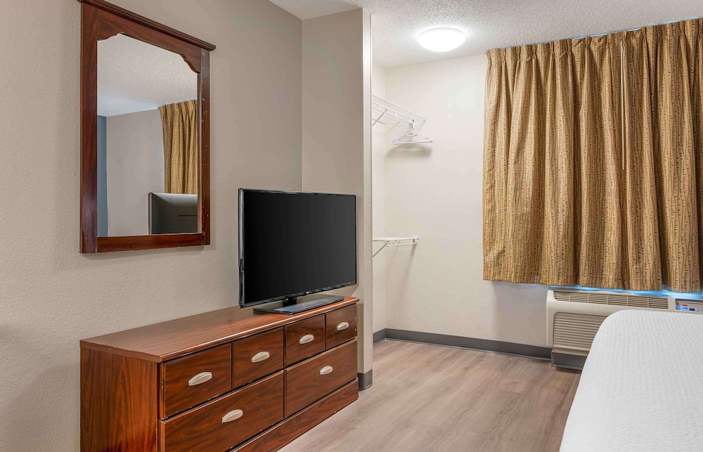 Extended Stay America Ft Wayne - South 27/34