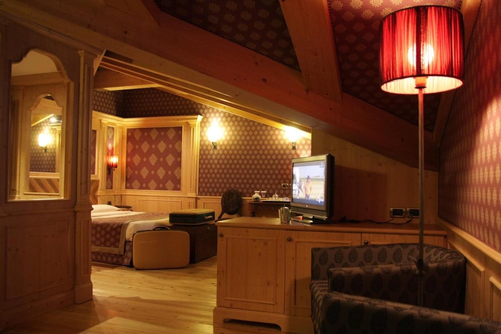 Cristal Palace Hotel 34/53