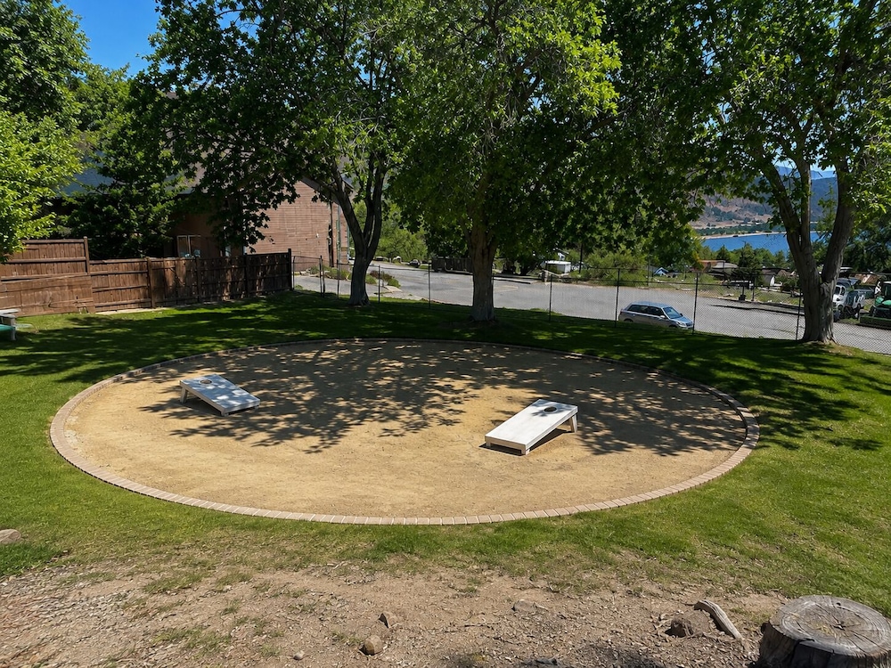 Topaz Lodge 53/58
