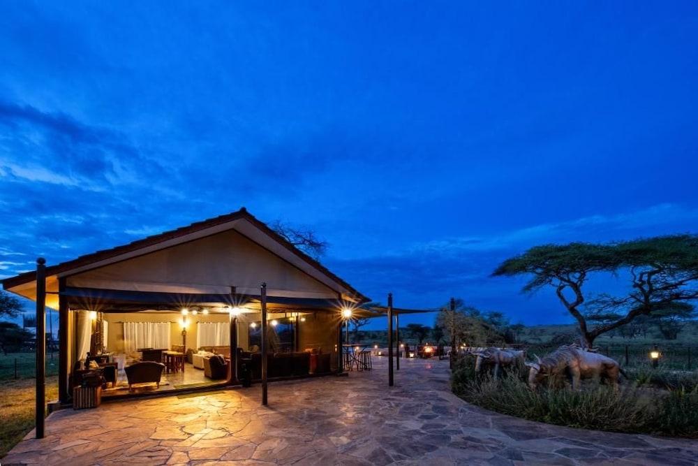 Serengeti Sametu Camp by Karibu Camps & Lodges 4/50