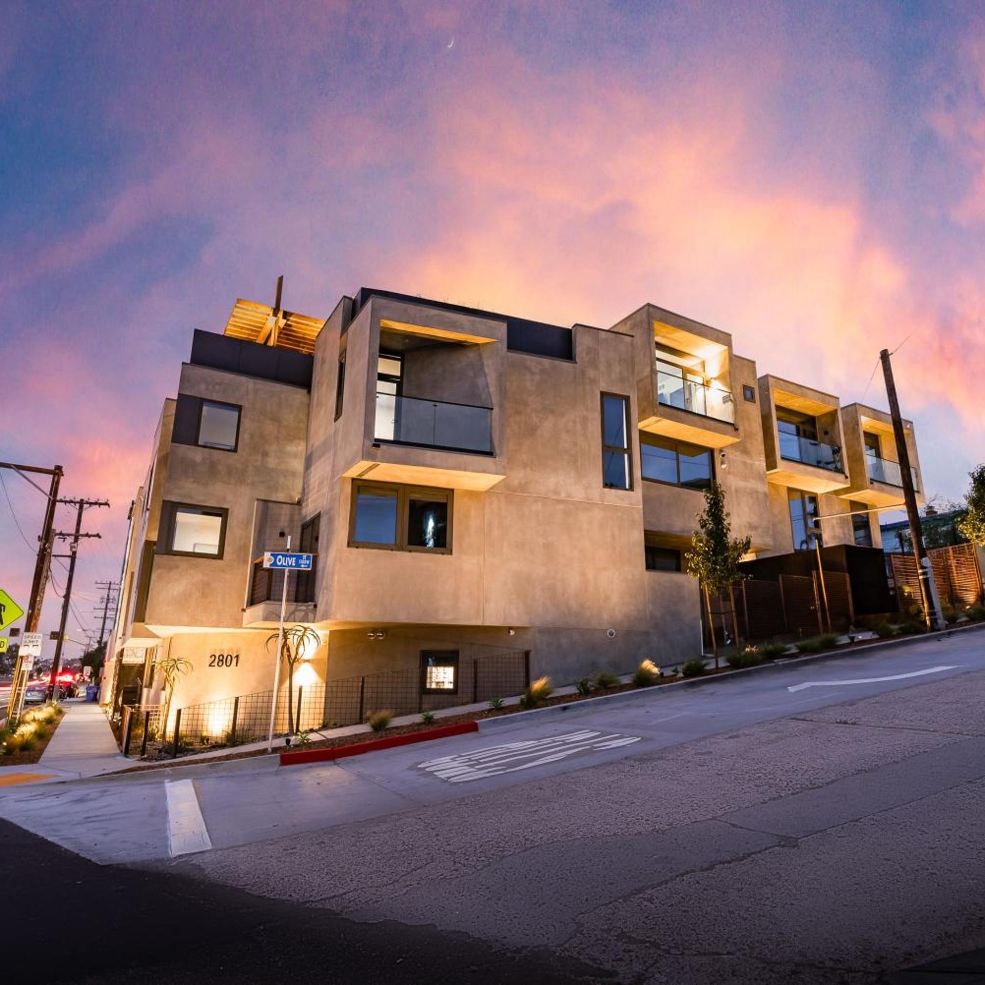 City24 Condo Hotel Little Italy Mission Hills 4/49