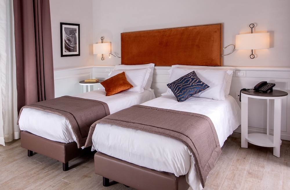 STANDARD, DOUBLE OR TWIN BED